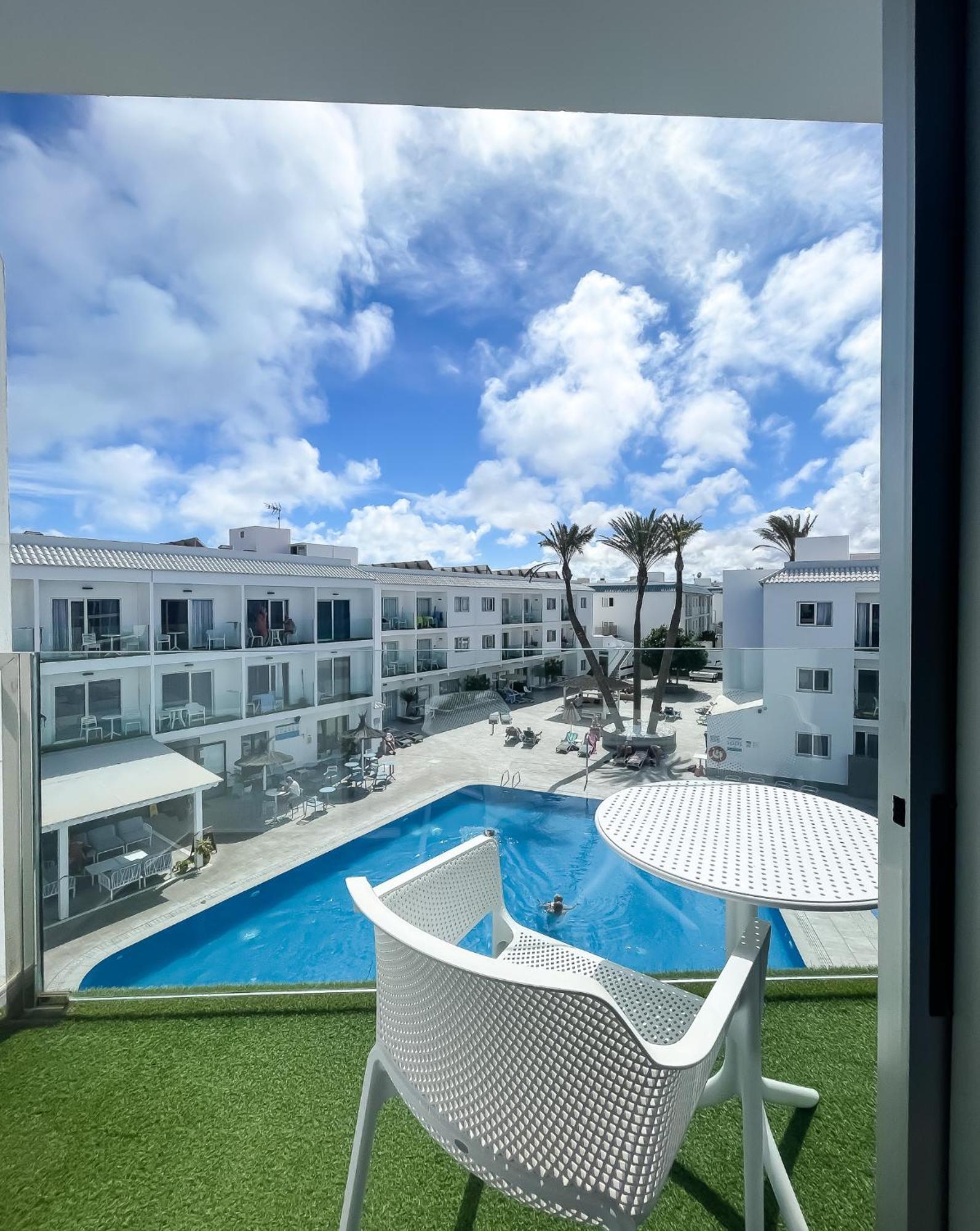 Corralejo Surfing Colors Hotel&Apartments Ngoại thất bức ảnh